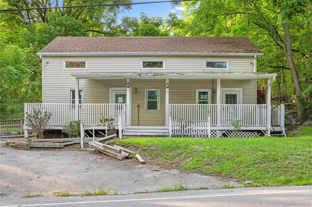 17 Waterbury Hill Road, Lagrangeville, NY 12540