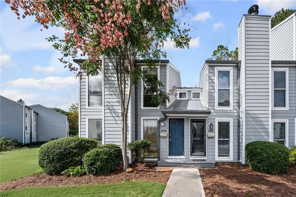 1039 Riverbend Club SE Drive, Atlanta, GA 30339