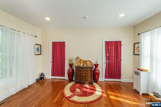 68 Eileen, Cedar Grove, NJ 07009