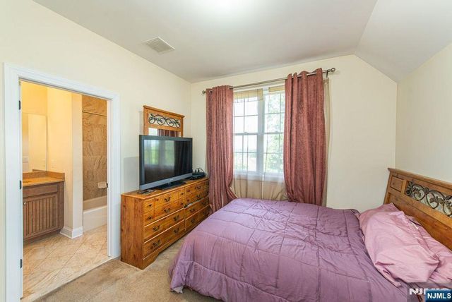 68 Eileen, Cedar Grove, NJ 07009