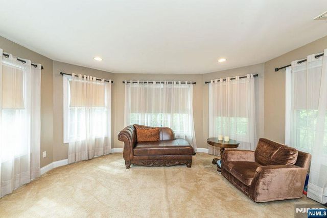 68 Eileen, Cedar Grove, NJ 07009