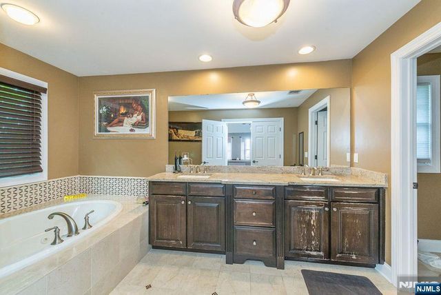 68 Eileen, Cedar Grove, NJ 07009