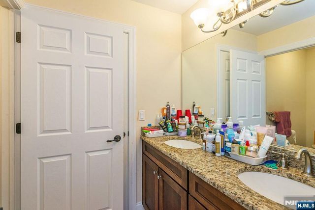 68 Eileen, Cedar Grove, NJ 07009