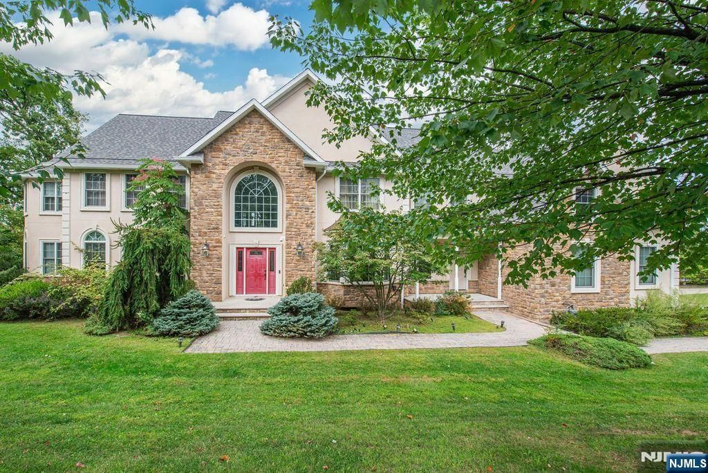 68 Eileen, Cedar Grove, NJ 07009