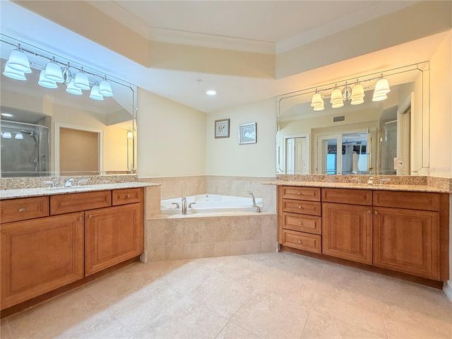 4180 N HIGHWAY A1A 805, Hutchinson Island, FL 34949