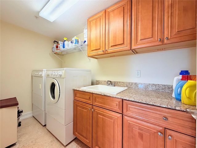 4180 N HIGHWAY A1A 805, Hutchinson Island, FL 34949