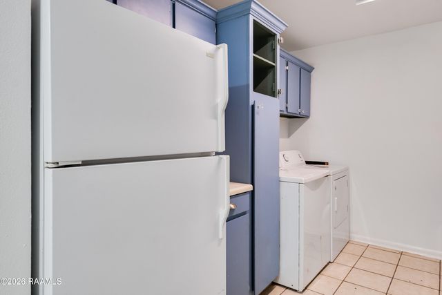 701 S College Road, Lafayette, LA 70503