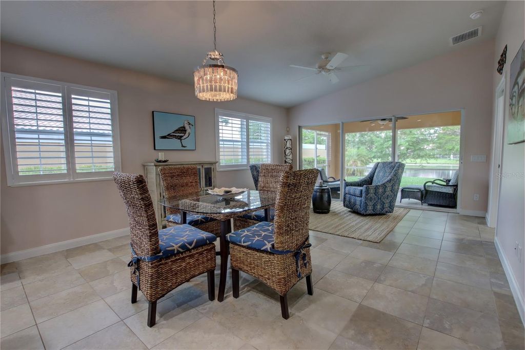Image 19 of property listing at 11801 FAN TAIL LANE, Orlando, FL 32827