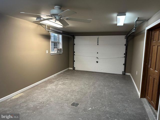 2562 LONG, Lebanon, PA 17046