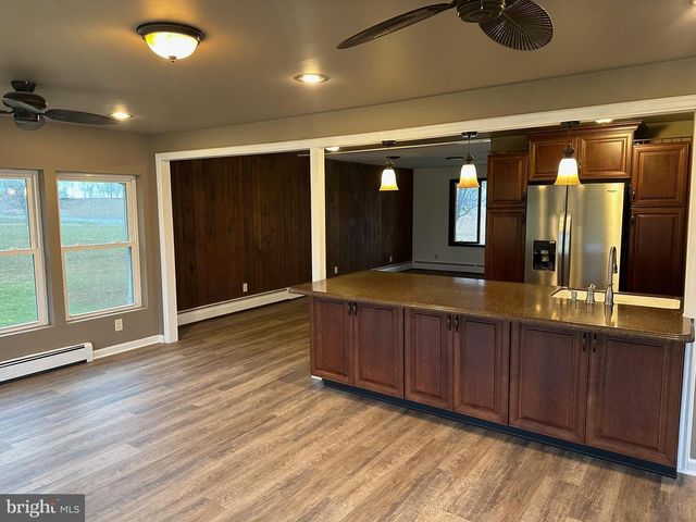 2562 LONG, Lebanon, PA 17046