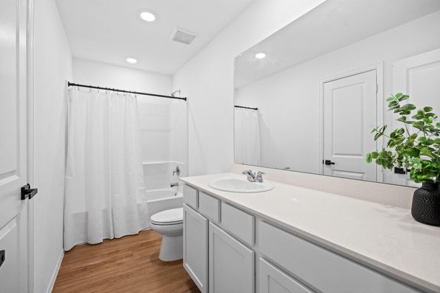 2019 Iris Hills Lane, Crosby, TX 77532