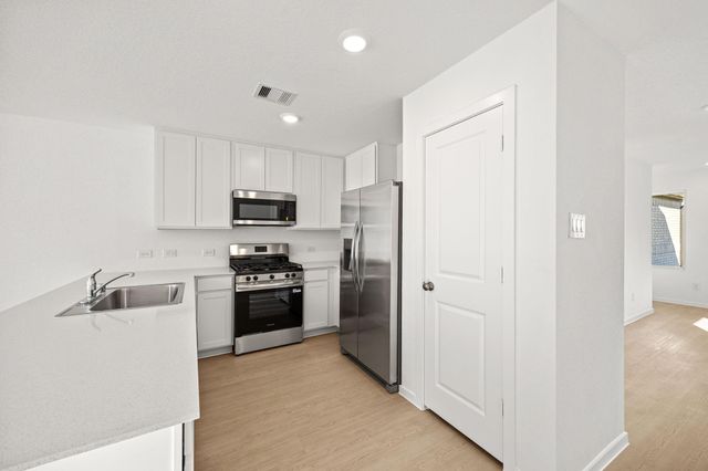 31433 Moore Road, Magnolia, TX 77354