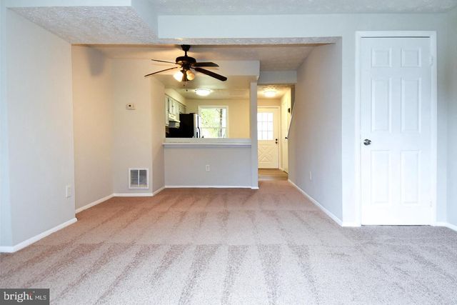 1652 THENIA PL, Woodbridge, VA 22192