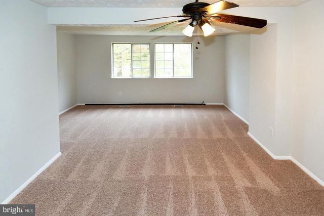 1652 THENIA PL, Woodbridge, VA 22192