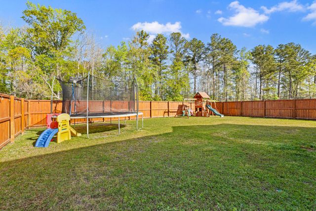 511 Singing Bush Avenue, Summerville, SC 29486