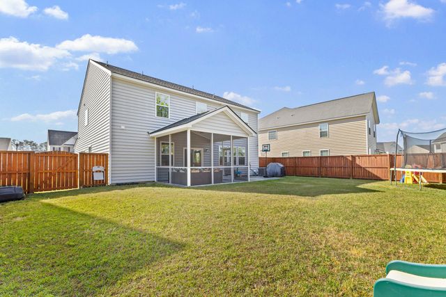 511 Singing Bush Avenue, Summerville, SC 29486