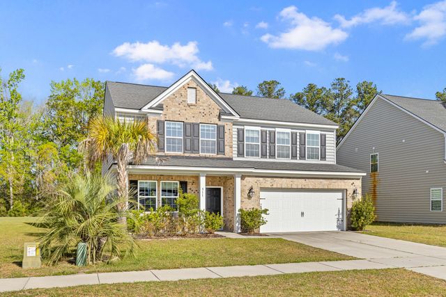 511 Singing Bush Avenue, Summerville, SC 29486