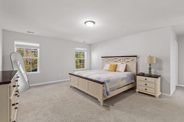 511 Singing Bush Avenue, Summerville, SC 29486