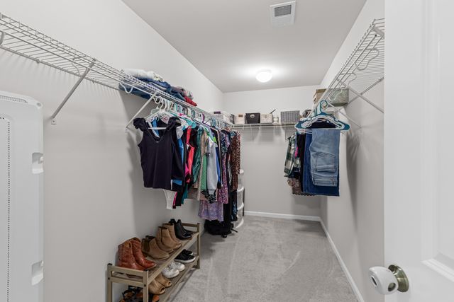 511 Singing Bush Avenue, Summerville, SC 29486