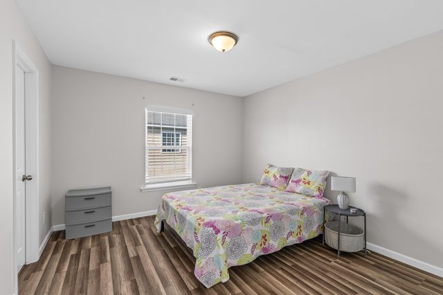 511 Singing Bush Avenue, Summerville, SC 29486