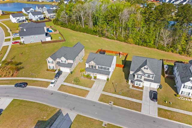 511 Singing Bush Avenue, Summerville, SC 29486