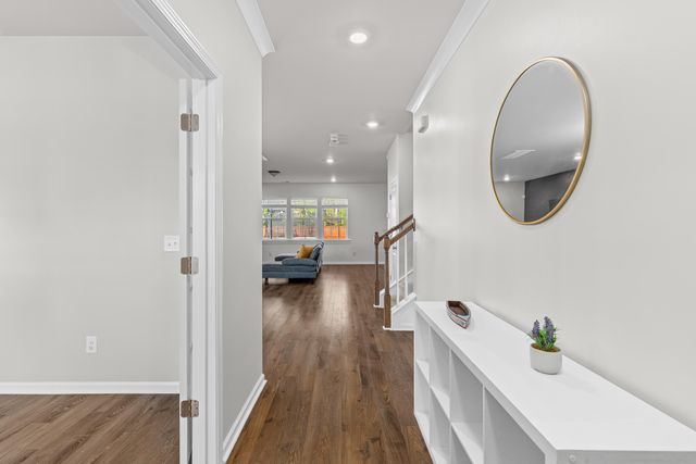 511 Singing Bush Avenue, Summerville, SC 29486