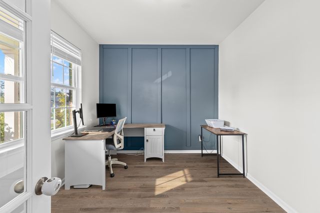 511 Singing Bush Avenue, Summerville, SC 29486