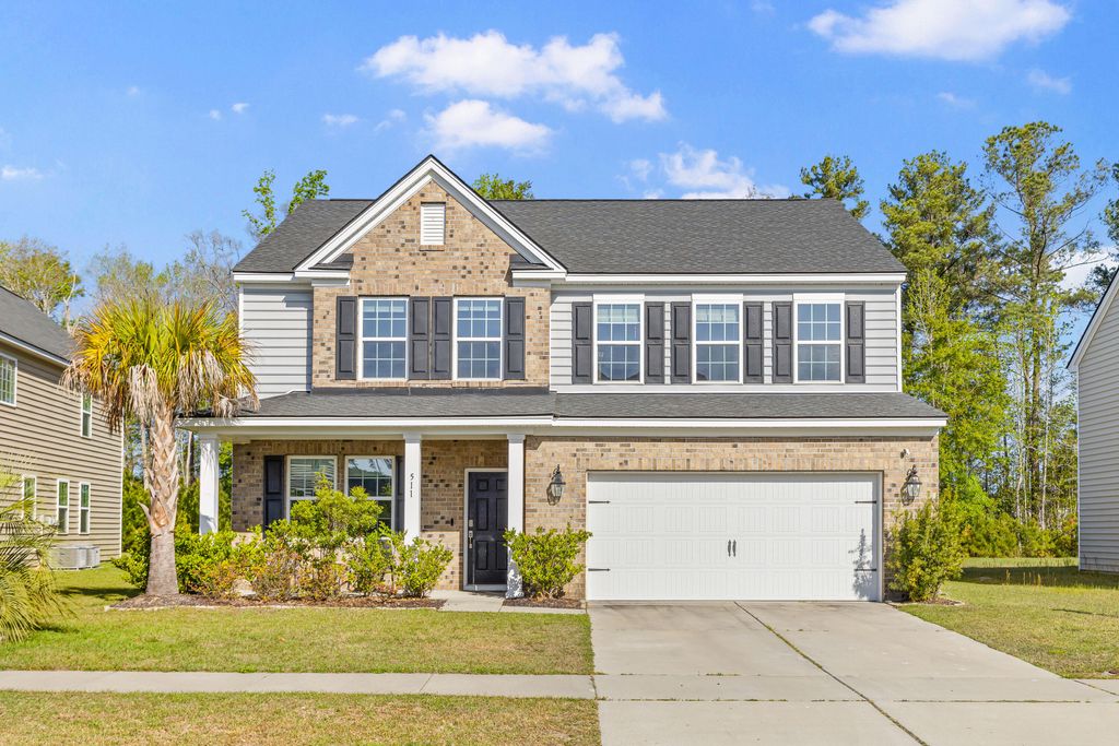 511 Singing Bush Avenue, Summerville, SC 29486
