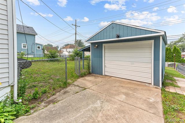 7884 Pardee Road, Taylor, MI 48180