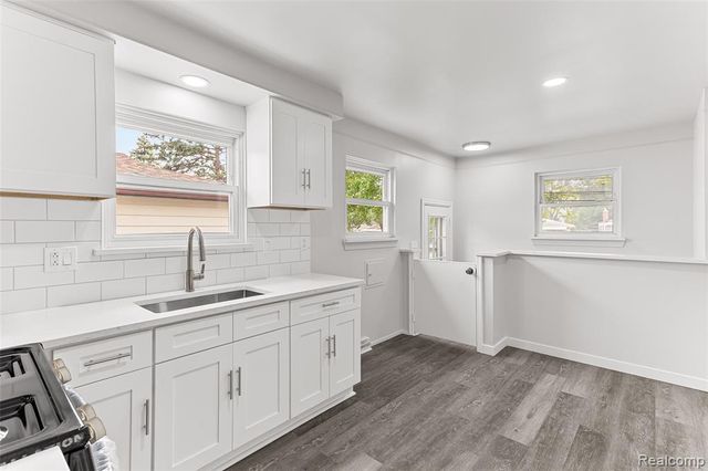 7884 Pardee Road, Taylor, MI 48180