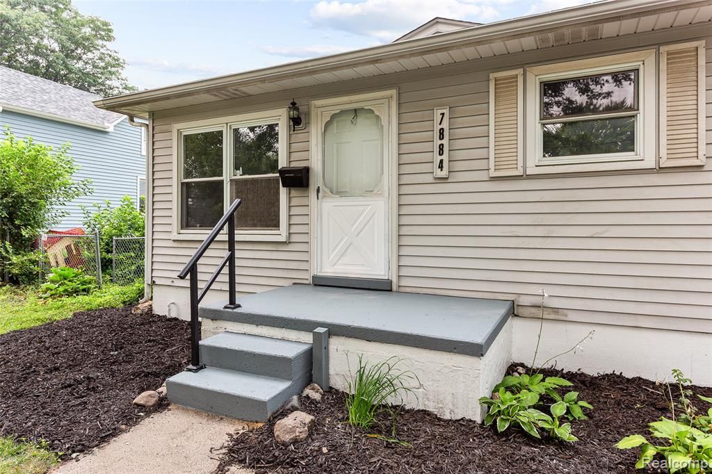 7884 Pardee Road, Taylor, MI 48180