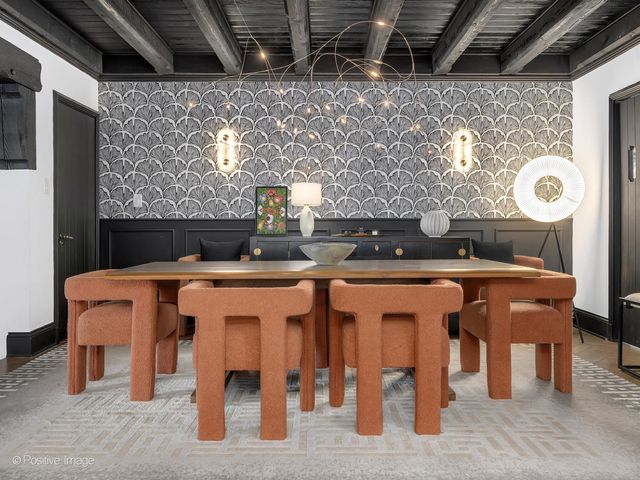 231 S Arlington Avenue, Elmhurst, IL 60126