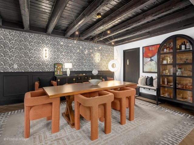 231 S Arlington Avenue, Elmhurst, IL 60126