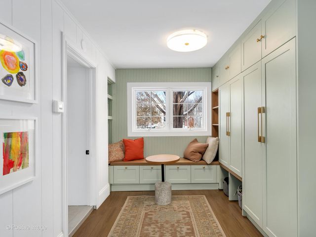 231 S Arlington Avenue, Elmhurst, IL 60126