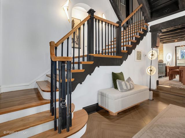 231 S Arlington Avenue, Elmhurst, IL 60126