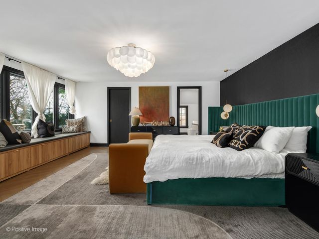 231 S Arlington Avenue, Elmhurst, IL 60126