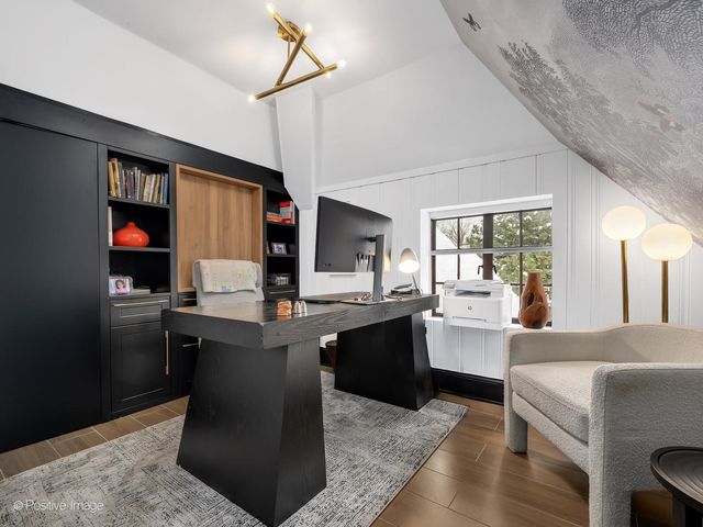 231 S Arlington Avenue, Elmhurst, IL 60126