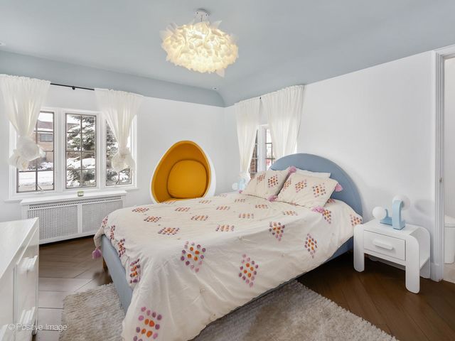 231 S Arlington Avenue, Elmhurst, IL 60126