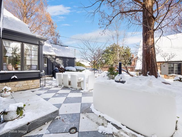 231 S Arlington Avenue, Elmhurst, IL 60126