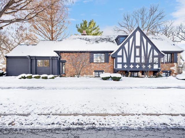 231 S Arlington Avenue, Elmhurst, IL 60126