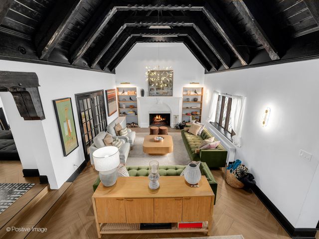 231 S Arlington Avenue, Elmhurst, IL 60126