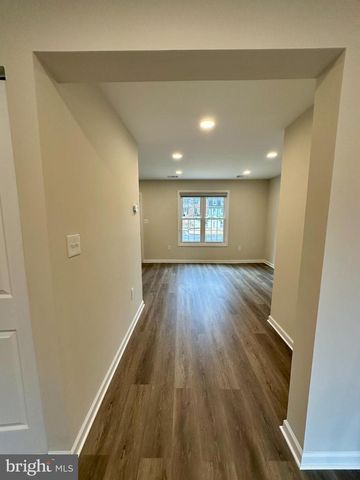 6101 HIL MAR DR, District Heights, MD 20747