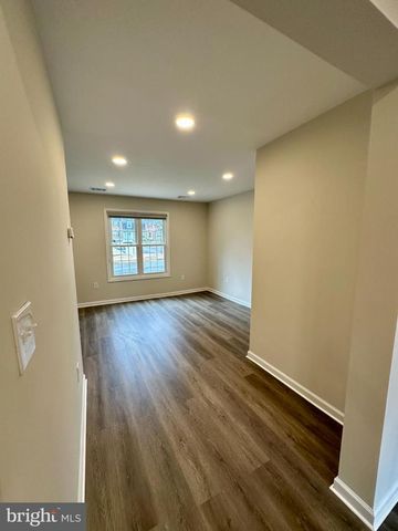 6101 HIL MAR DR, District Heights, MD 20747