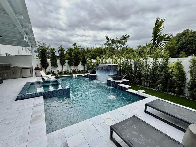6383 Tenor Drive, West Palm Beach, FL 33413