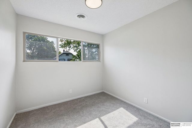 1544 Burnham Street, Lincoln, NE 68502