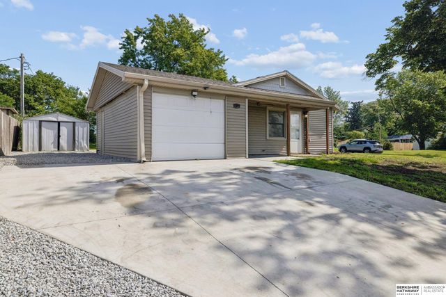 1544 Burnham Street, Lincoln, NE 68502