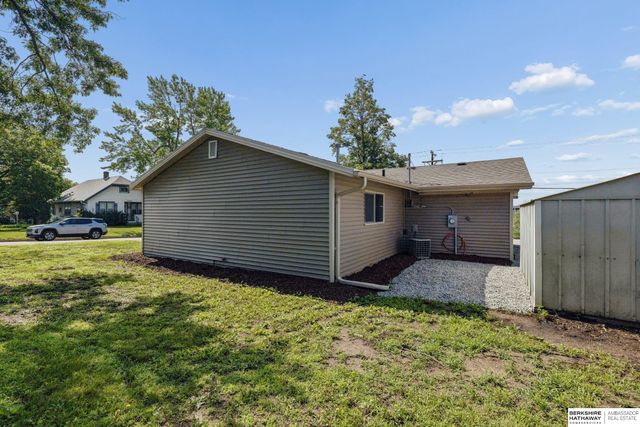 1544 Burnham Street, Lincoln, NE 68502