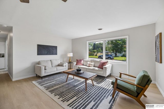 1544 Burnham Street, Lincoln, NE 68502
