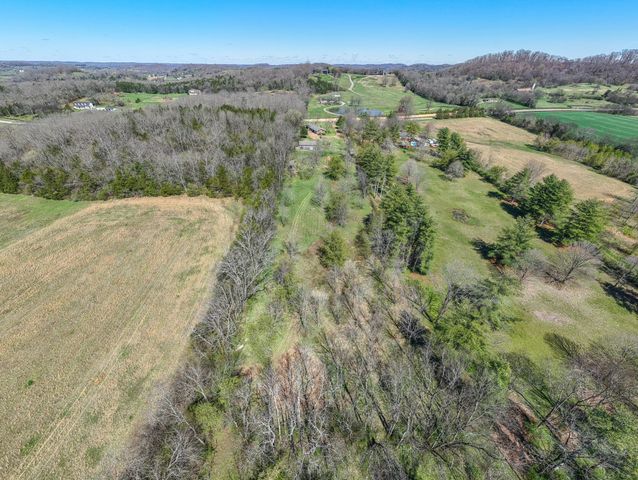 1889 W Harpeth Rd, Franklin, TN 37064