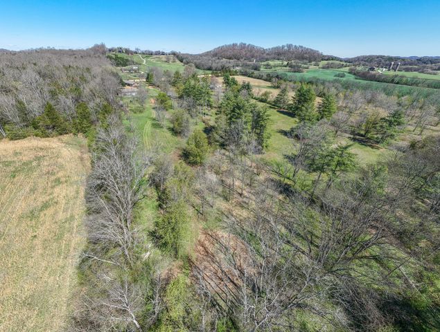 1889 W Harpeth Rd, Franklin, TN 37064